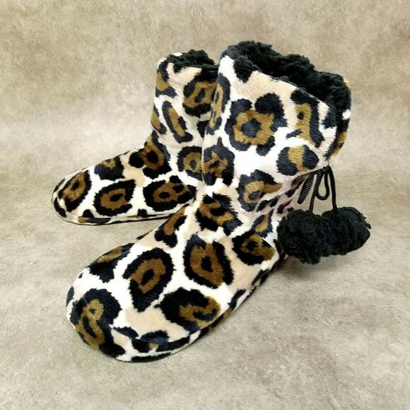 Warm & Cozy Womens  720930 Size 7/8 Brown Black Fabric Cheetah Print Bootie Slip - Picture 8 of 10